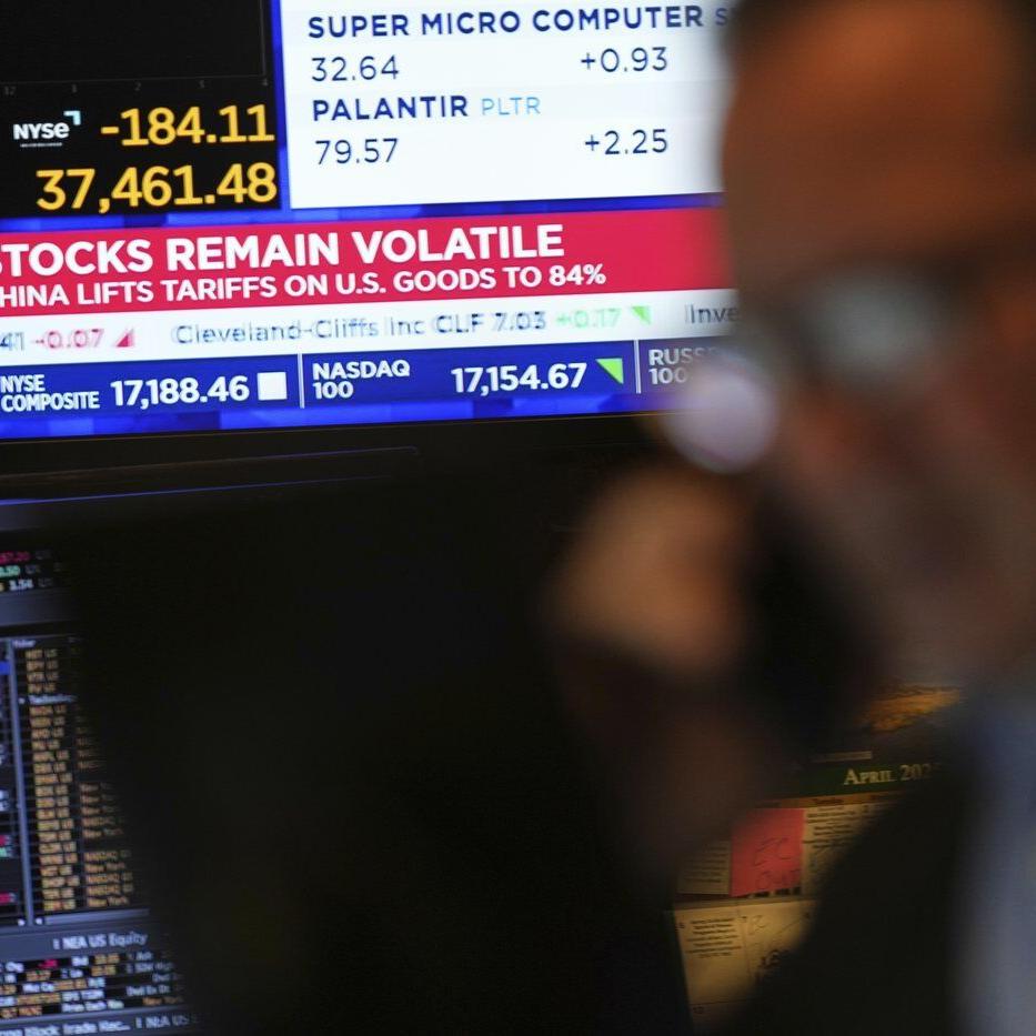 North American stocks end deep in the red on U.S.-China tariff worries